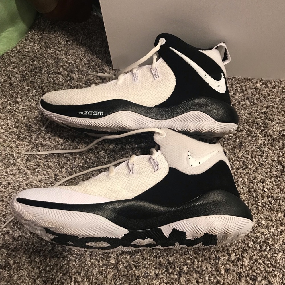 Nike Zoom rev II shoes